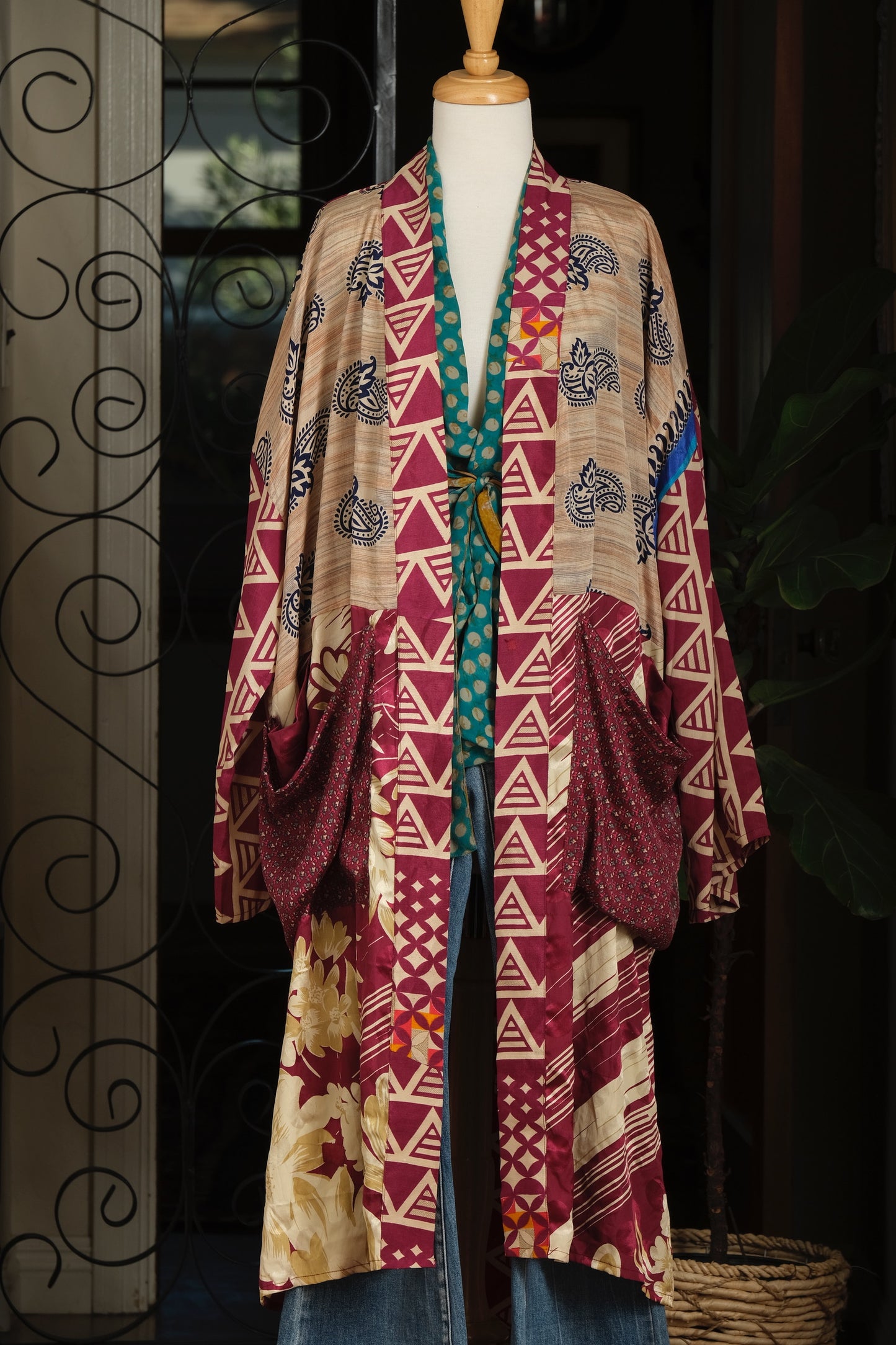 Silky Pocket Duster in Abstract Mountain