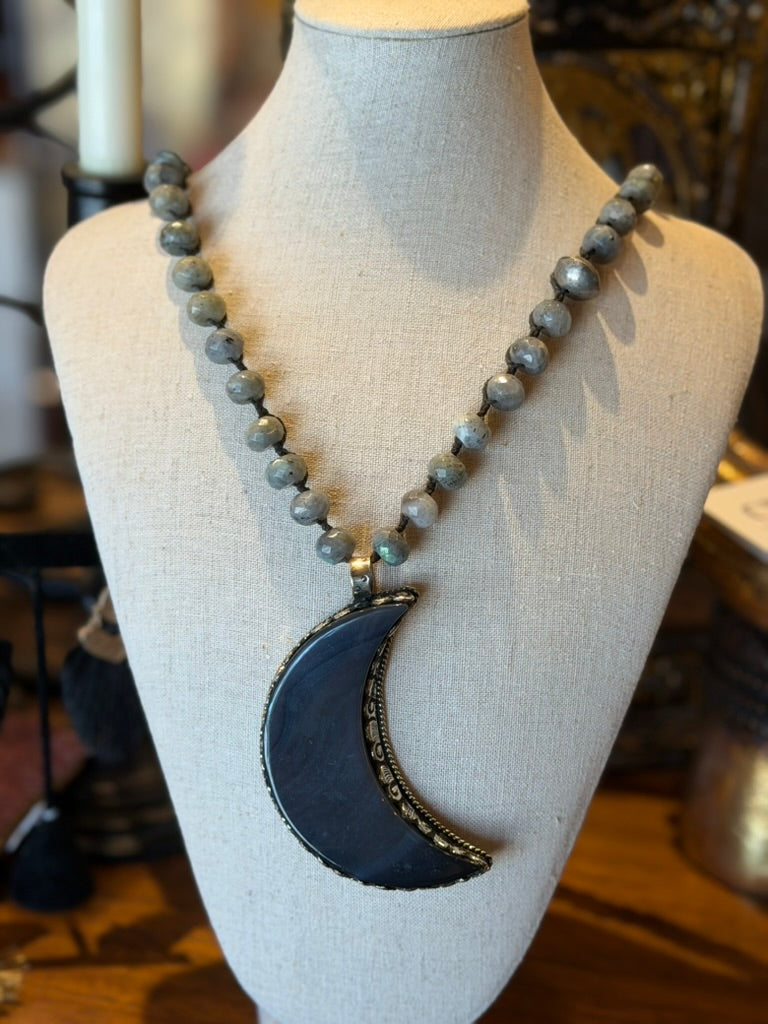 Grey Agate Crescent Moon Chunky Labradorite 1723