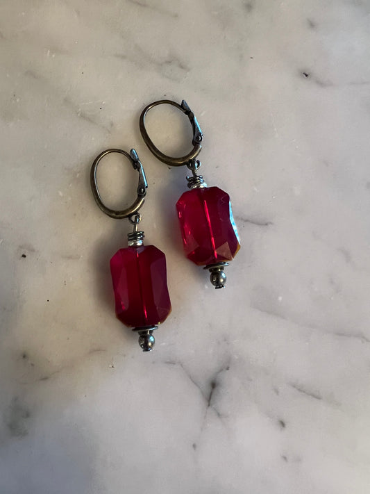 Ruby Kiss Earring