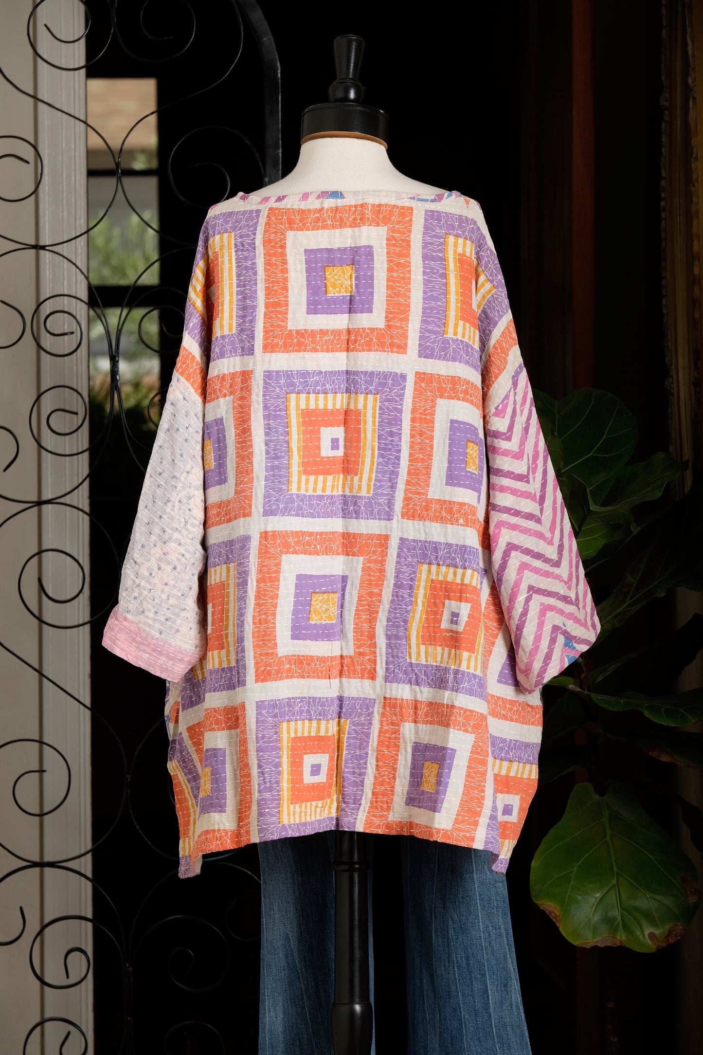 Kantha Pullover in Pink Blue Zigzag