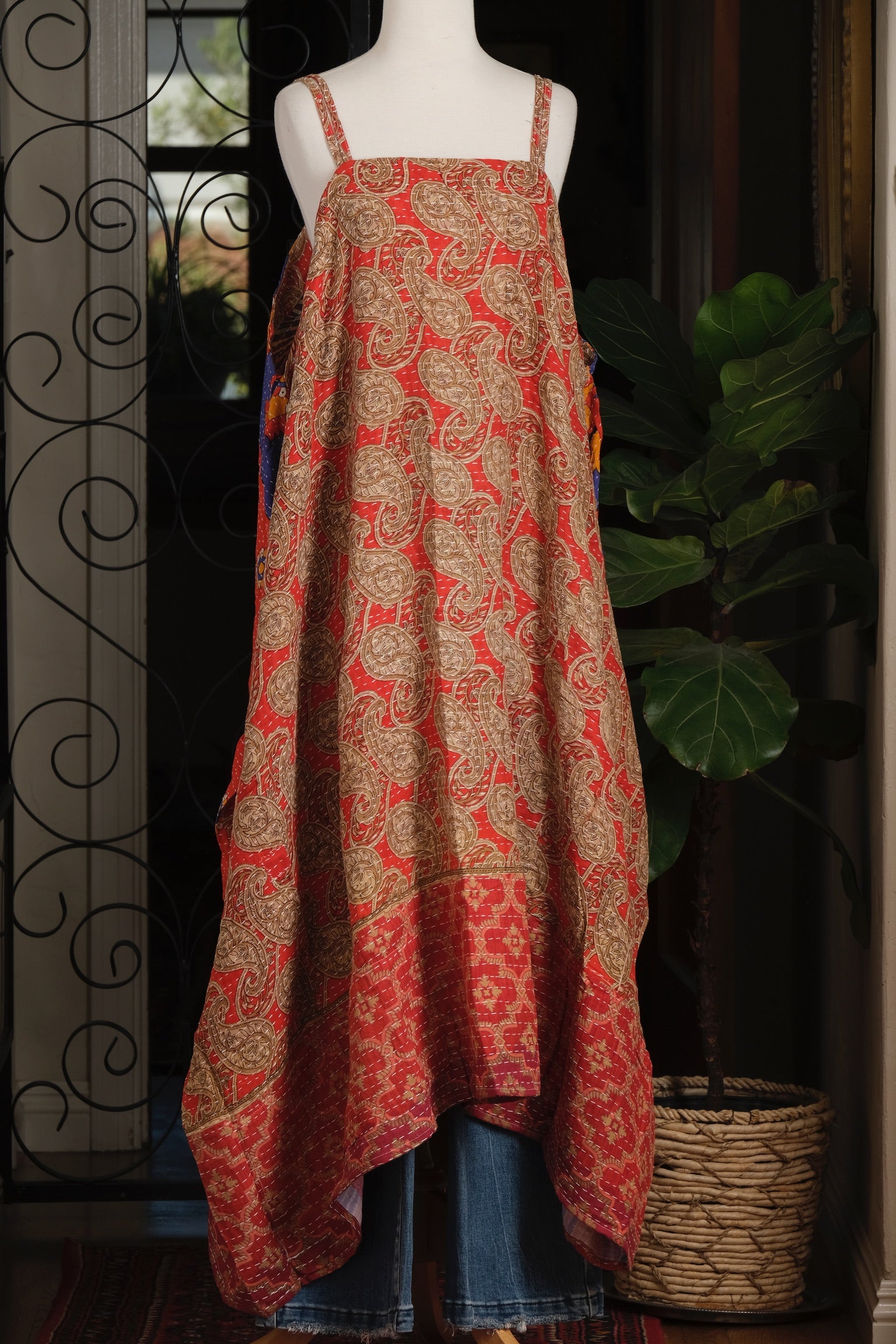 Kantha Maxi Dress in Red Paisley – Chateau Bel Age Boutique
