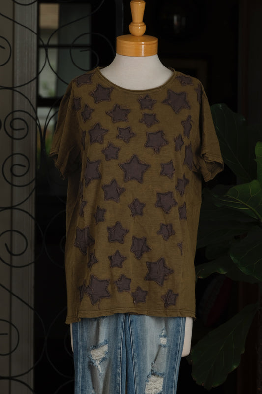 Star T Shirt in Olive – Chateau Bel Age Boutique