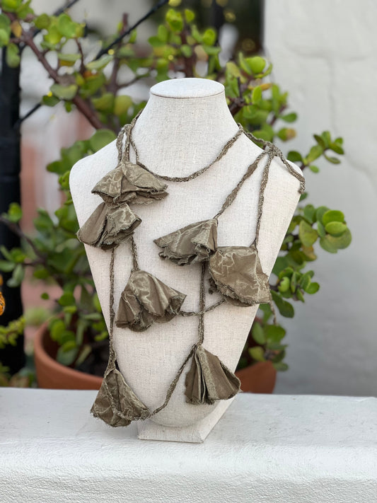 Ginko Necklace in Peanut