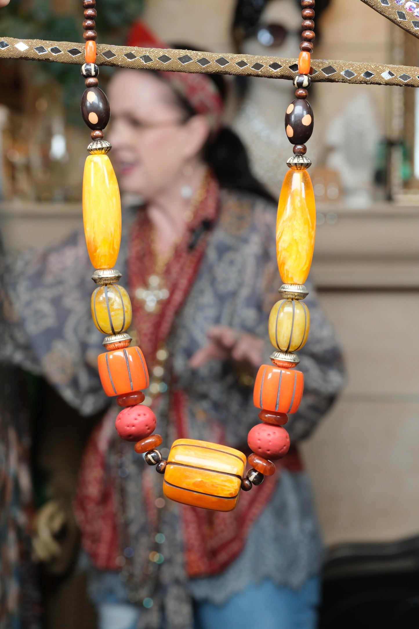 Chunky Horn Necklace in Golden (B)