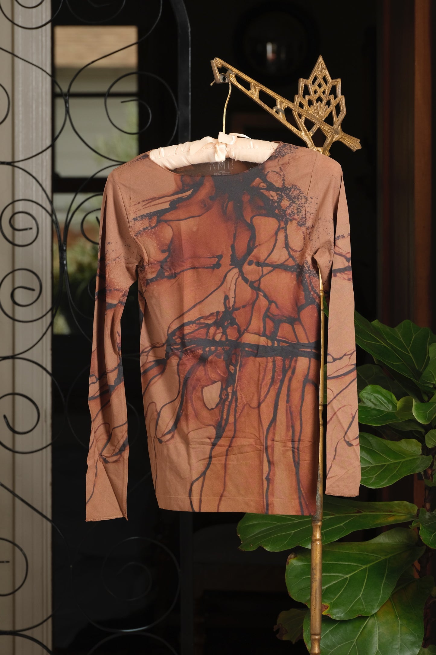 Mesh T in Desert Shadow