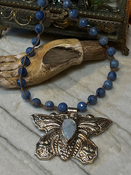 Moonstone Moth 1536