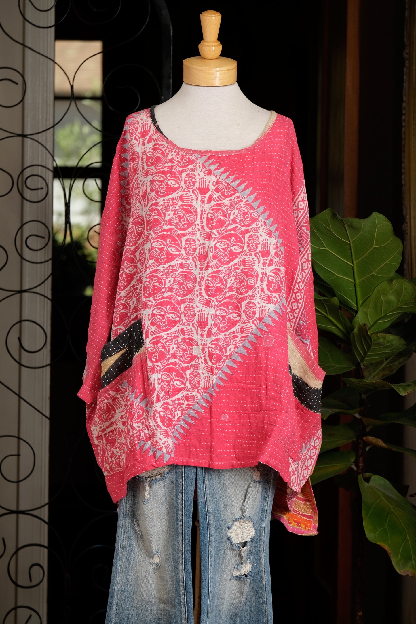 Kantha Pullover In Pink People
