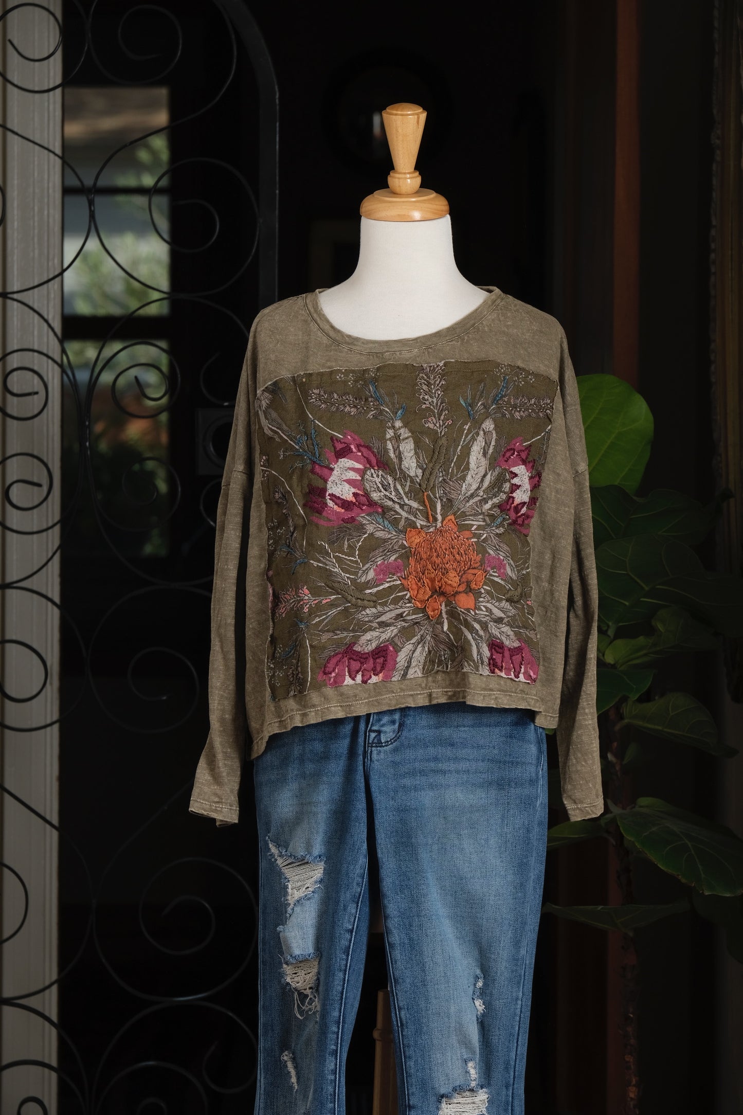 Crop Protea T-Shirt Long Sleeve in Pine