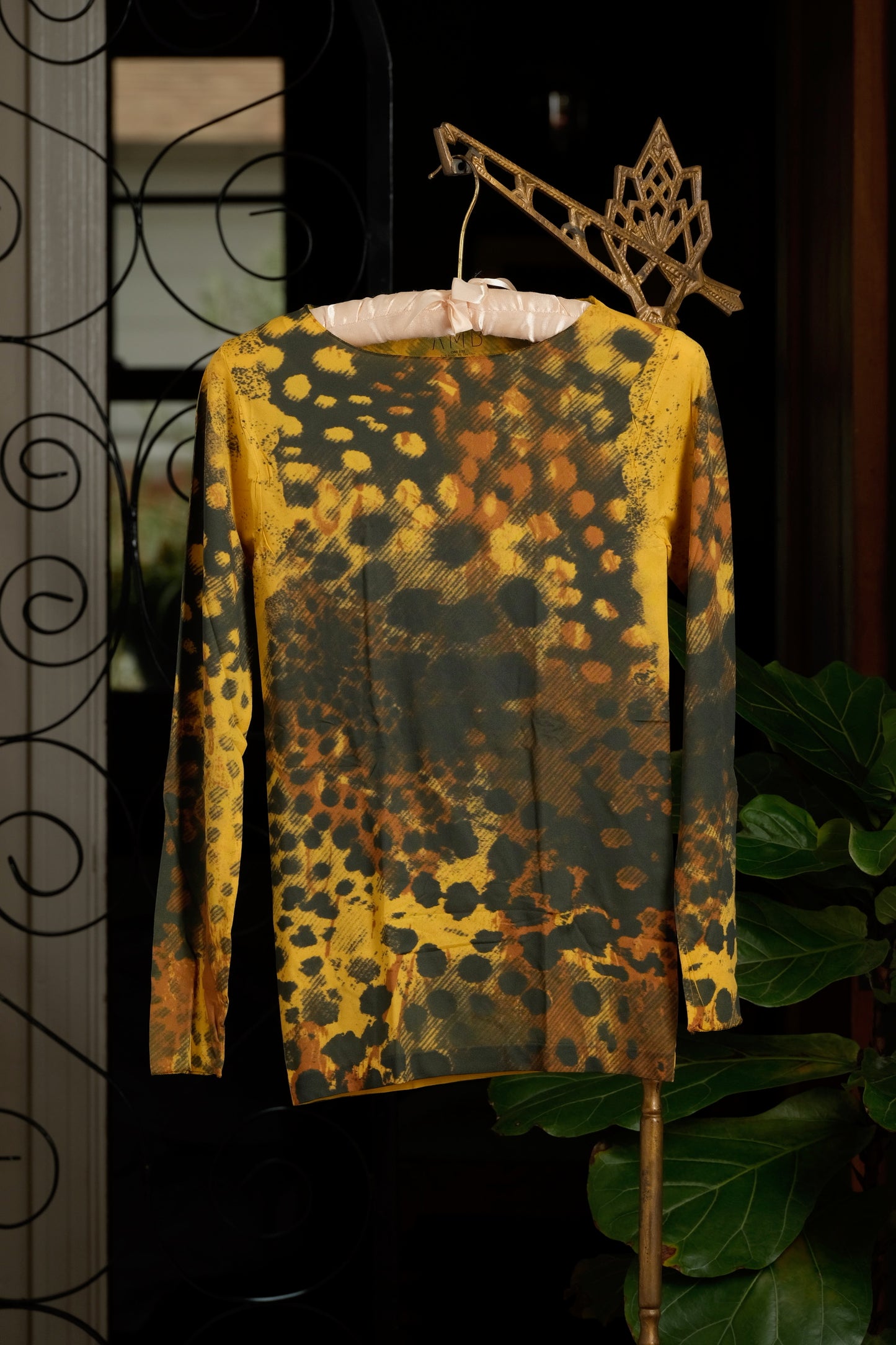 Mesh T in Tortoise Shell Mustard