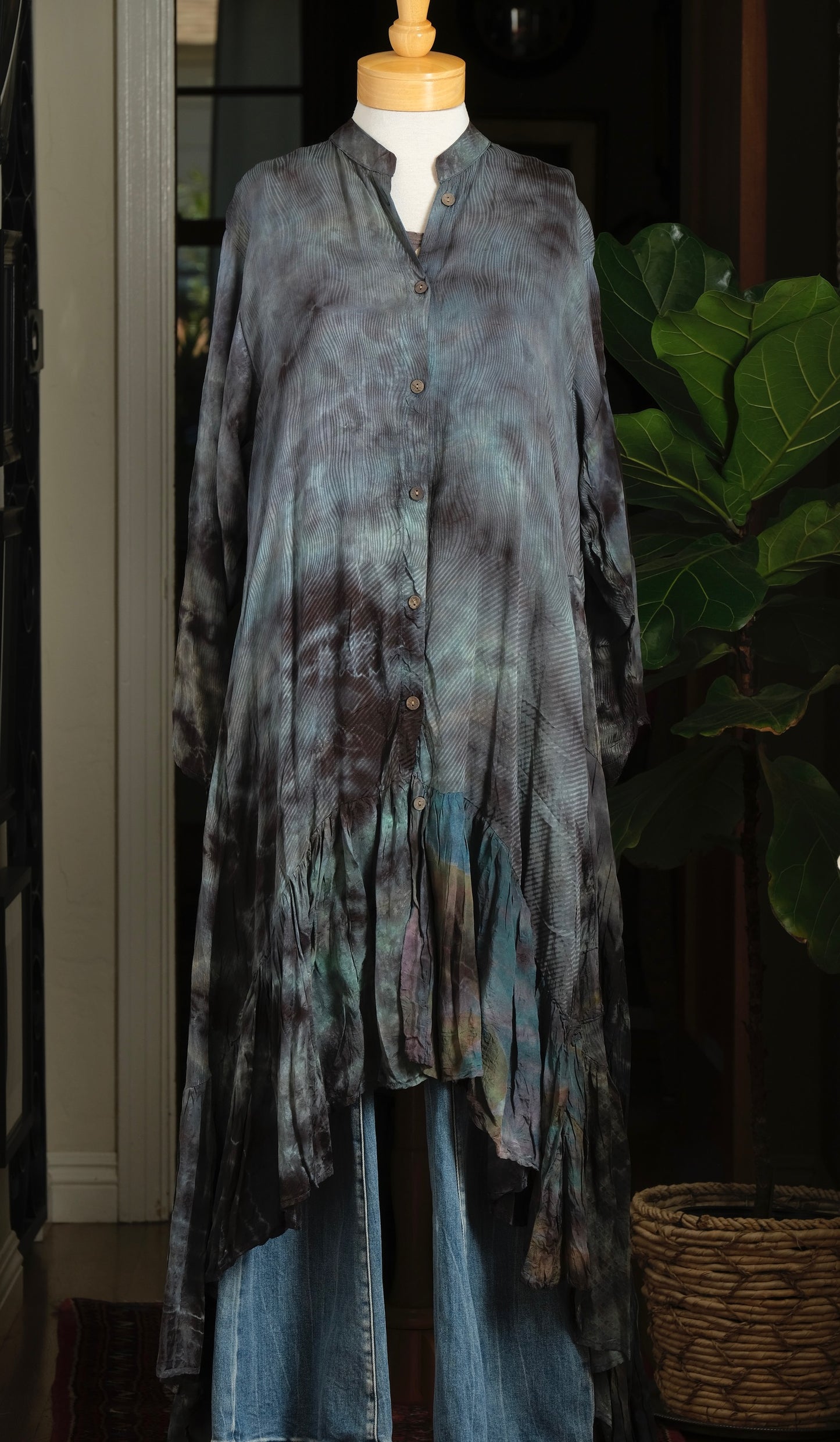 tie dye
san diego style
san diego boutique
lotus duster dress
le bel age
high low
Fashion
duster
Dress
chateau bel age
blue
all clothing
