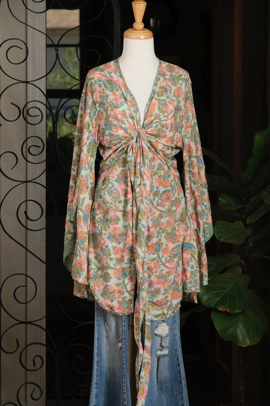 Angel Tie Topper In Sweet Jade Flower