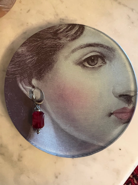 Ruby Kiss Earring
