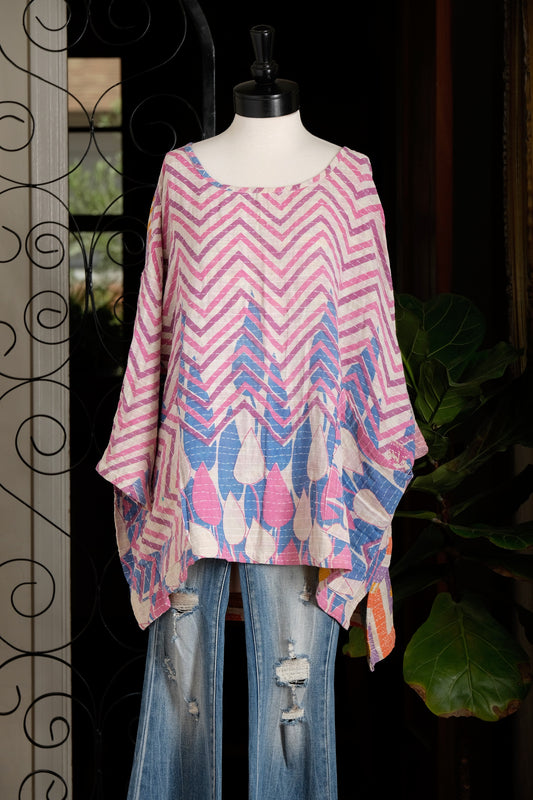 Kantha Pullover in Pink Blue Zigzag
