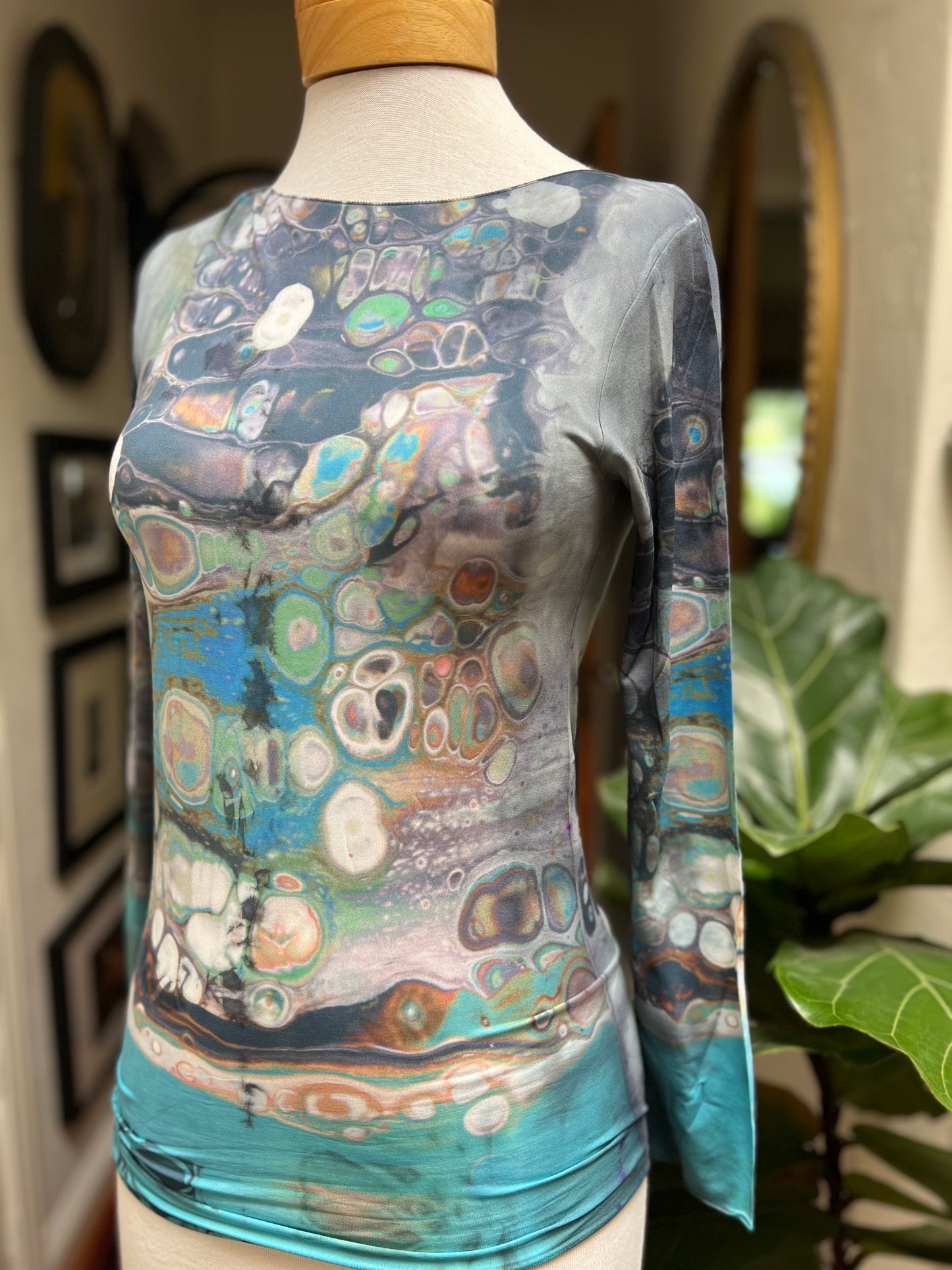 Mesh T in Turquoise Odyssey