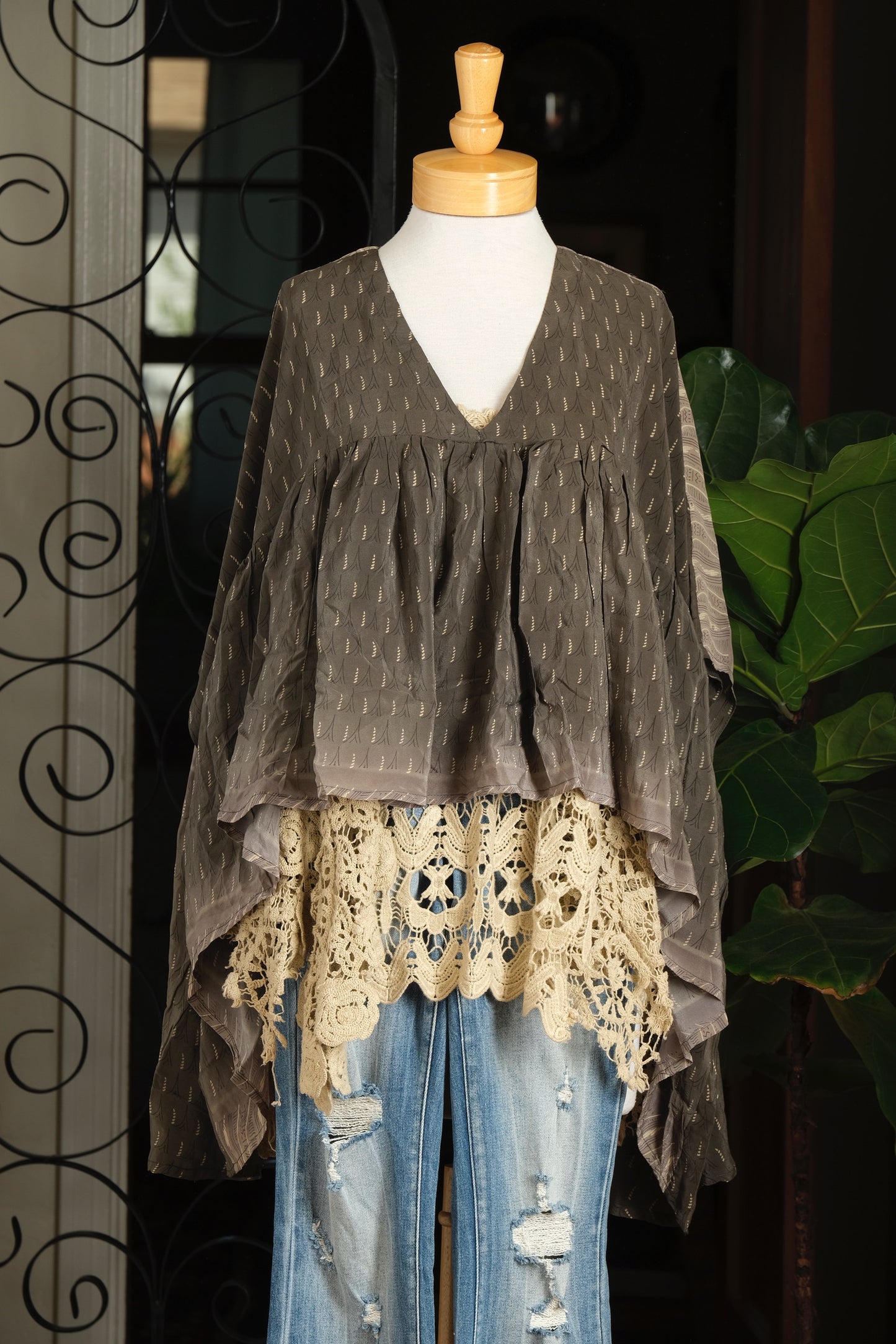 Gold Dust Crop Top in Sweet Leaf Cargo