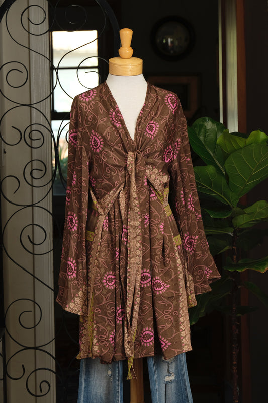 Tie Duster in Pink Paisley