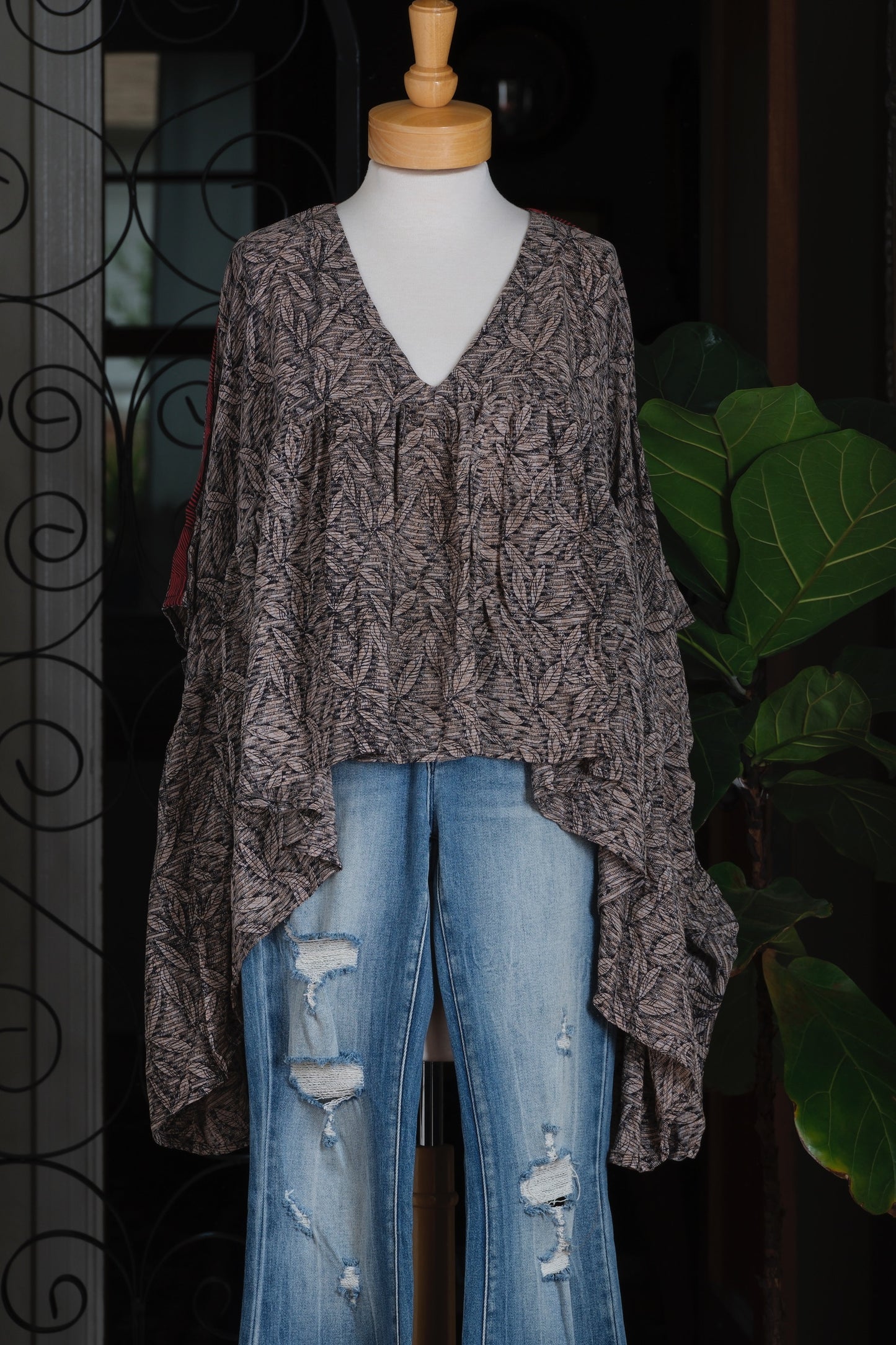 Gold Dust Crop Top in Shadow Leaf