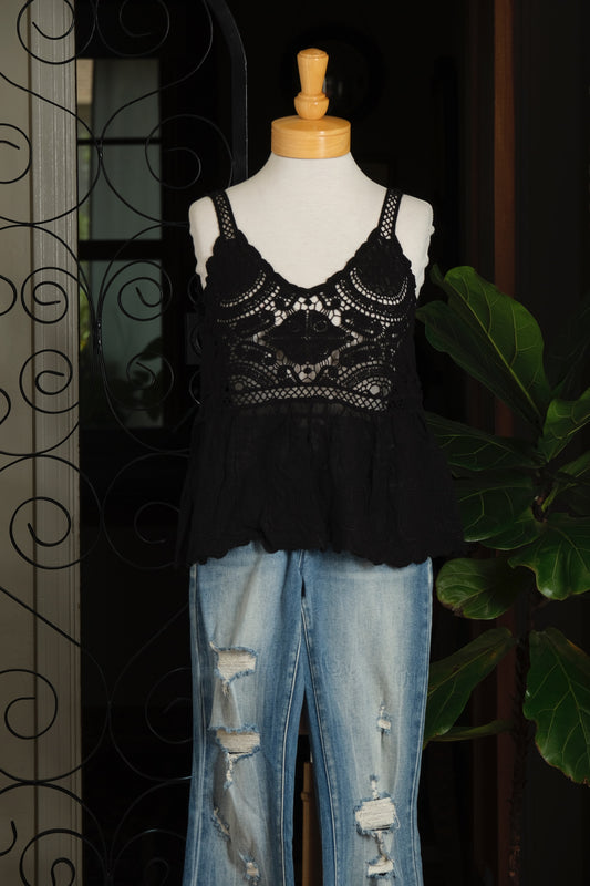 Eyelet Gigi Camisole in Black – Chateau Bel Age Boutique