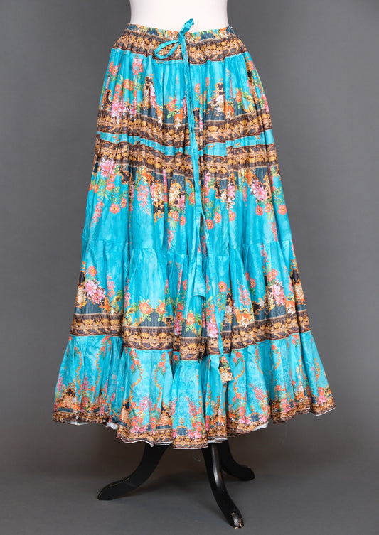 Gypsy Skirt in Valencia