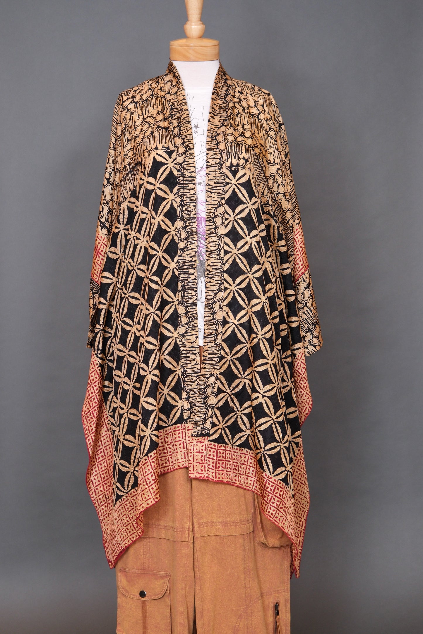 Cloud Dreamer Duster in Black & Ivory