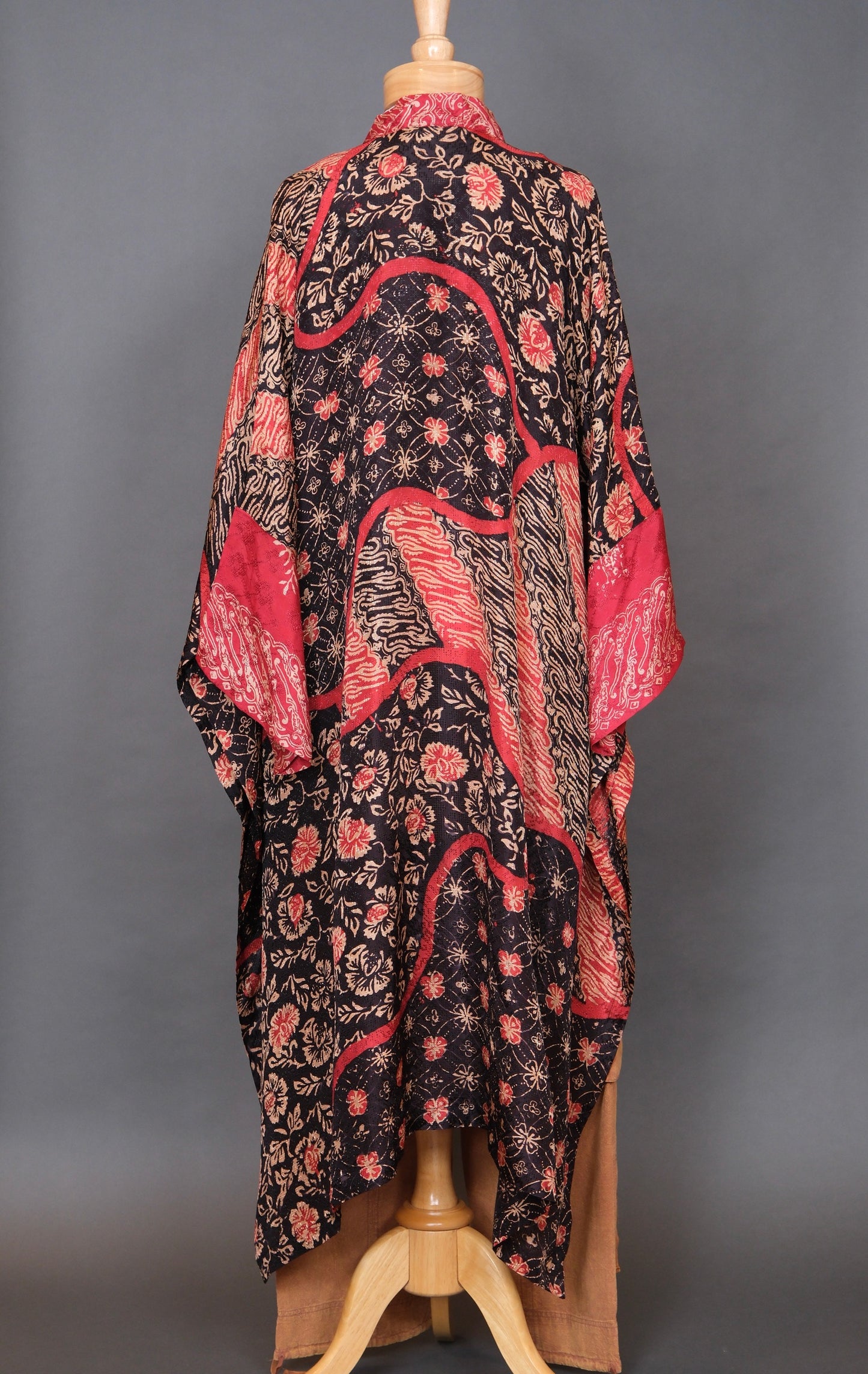 Red Floral Hi-Low Duster