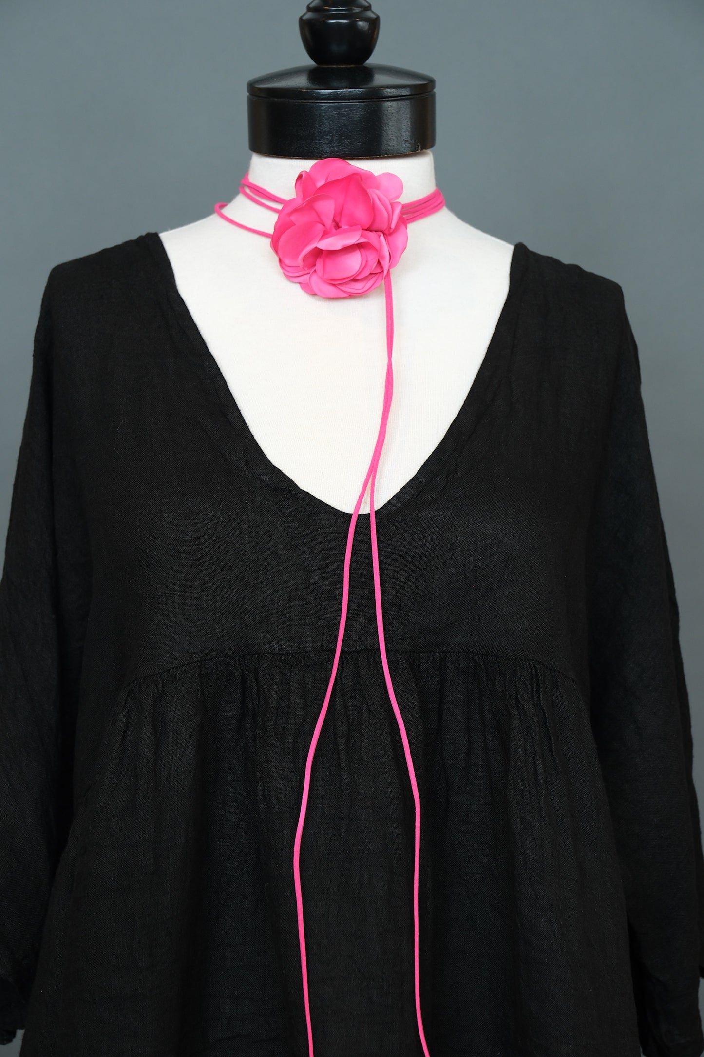 Lariat Silk Flower Necklace in Hot Pink