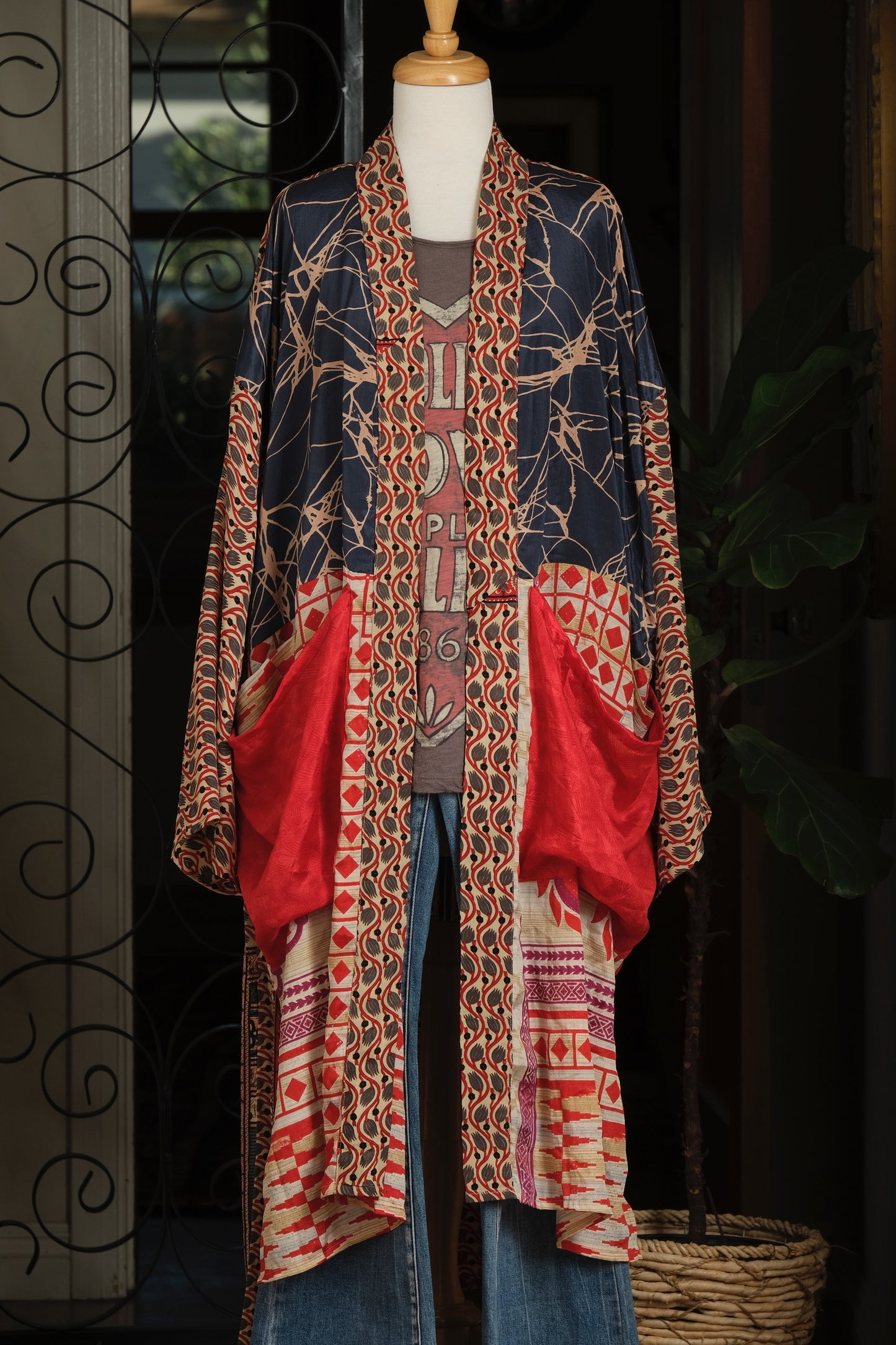 Silky Pocket Duster In Blue Lotus