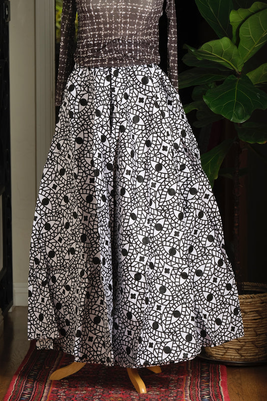 Dutch Wax Skirt in I See in Black & White