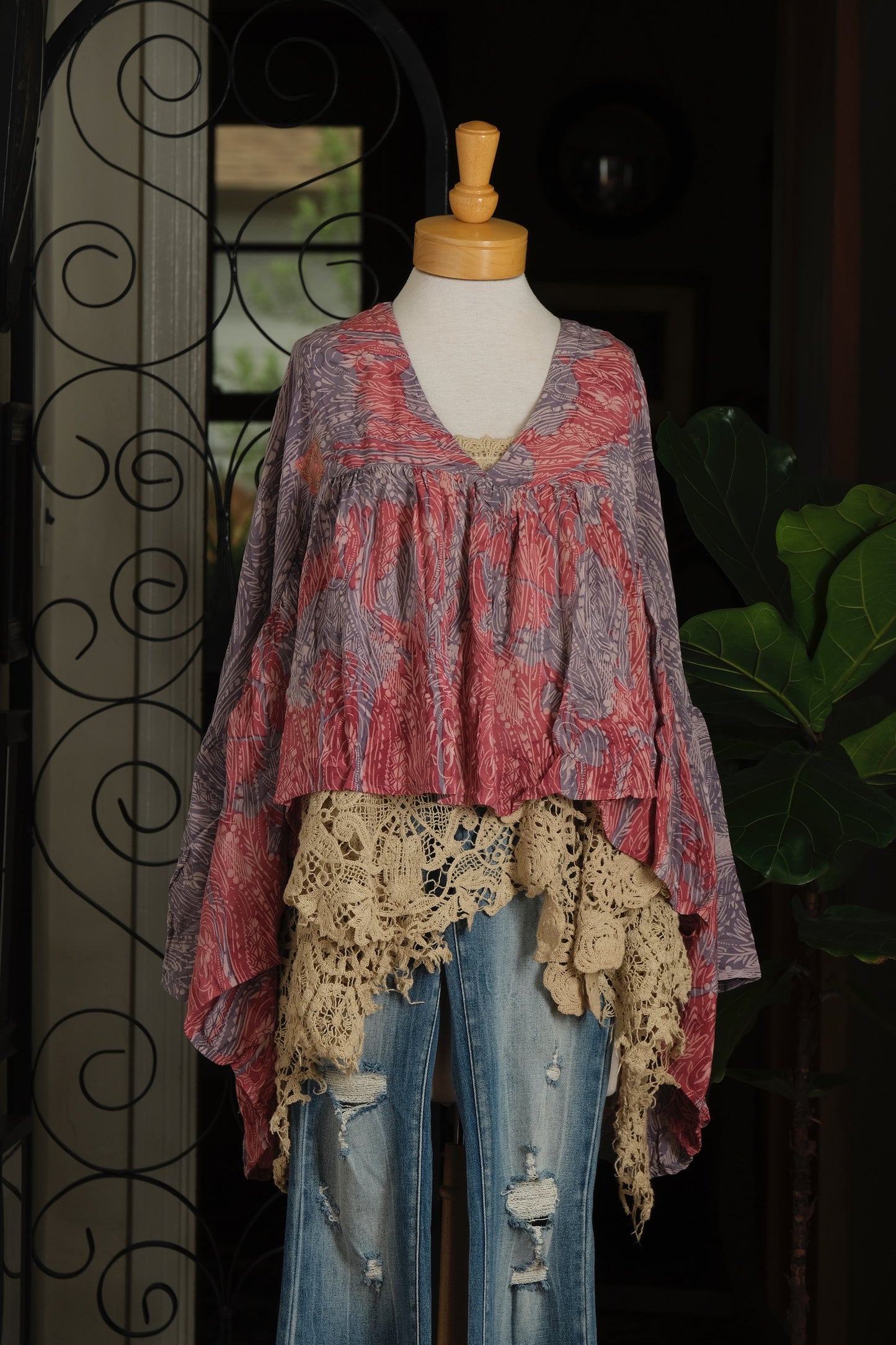 Gold Dust Crop Top in Lavender Rose