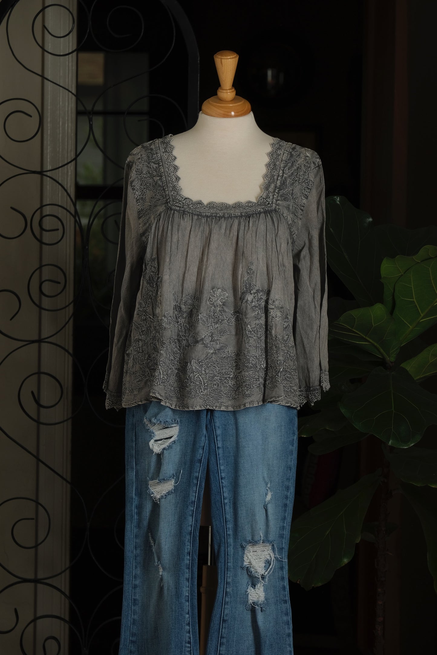 Wennie Embroidered Cotton Top