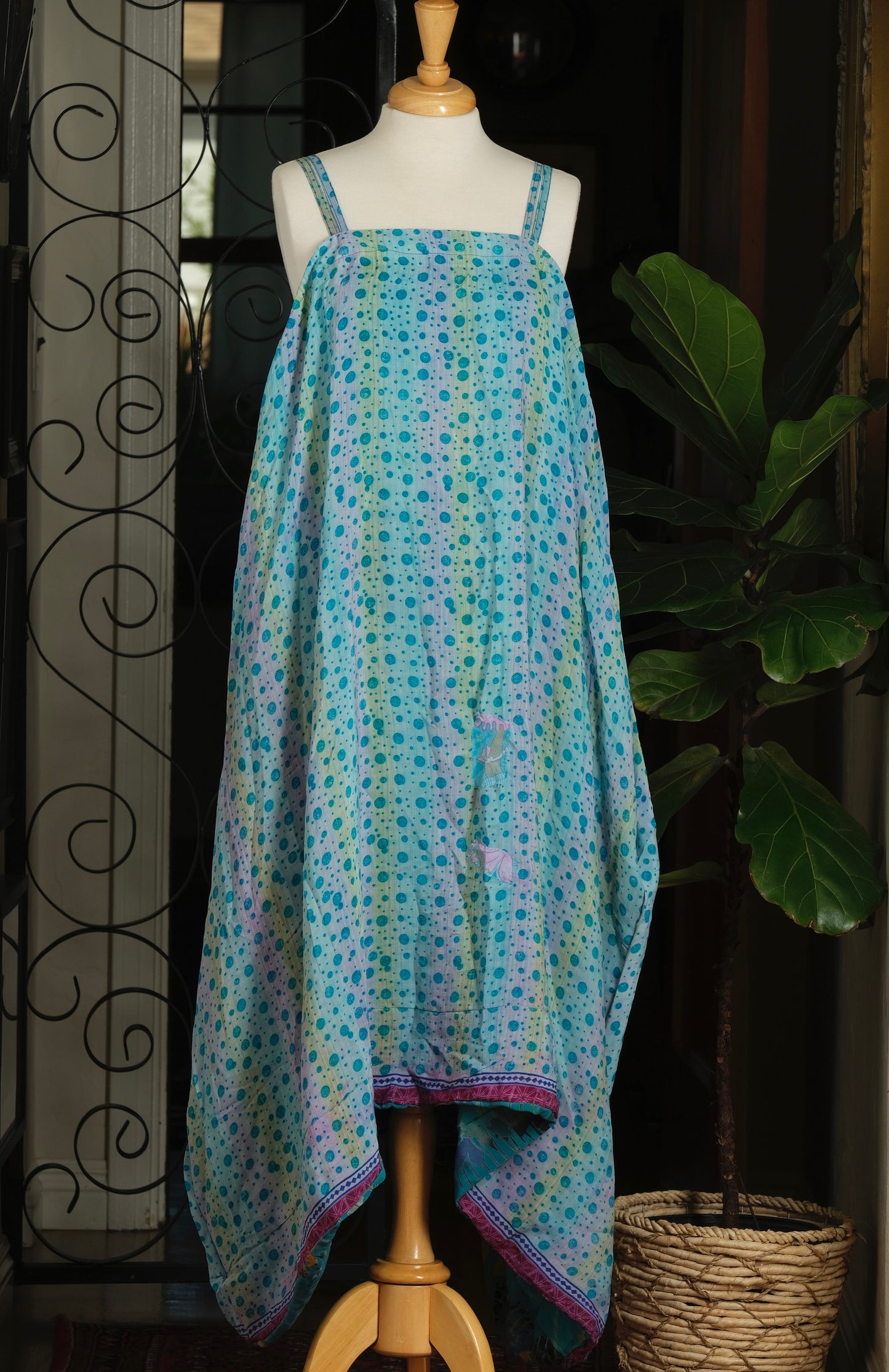 Shine Maxi Dres in Cotton Candy Dot