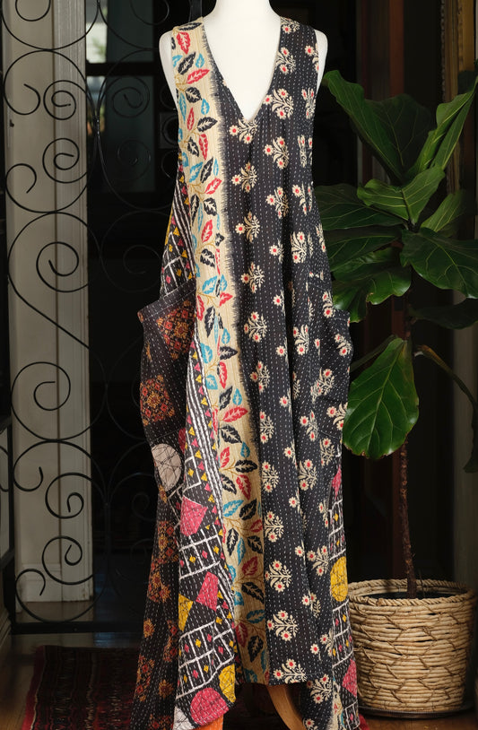 vneck
pockets
sleeveless
maxi
long dress
kantha fabric
Dress
cotton dress
colorful
chateau bel age