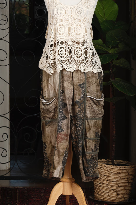 Seamed Joggers in Pod