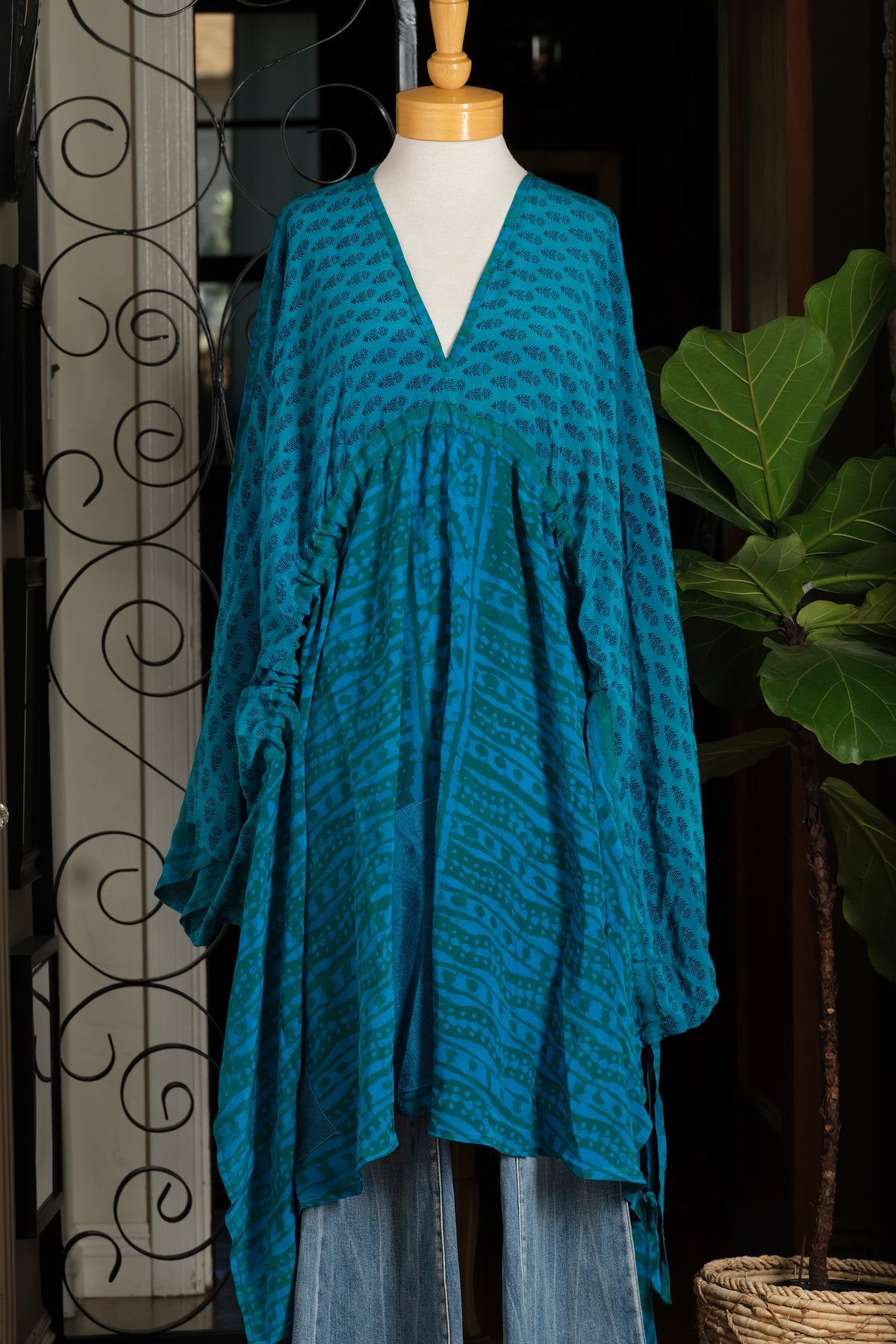 Eclipse Topper in Ultra Turquoise