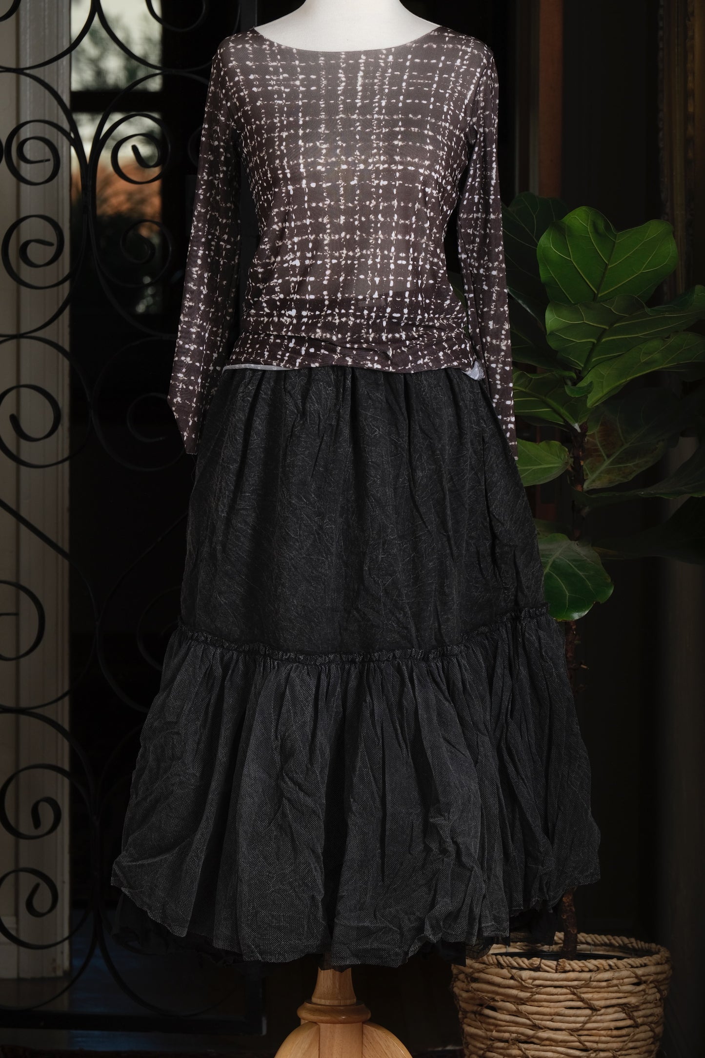 Foundation Skirt Faded Black CV by Krista Larson