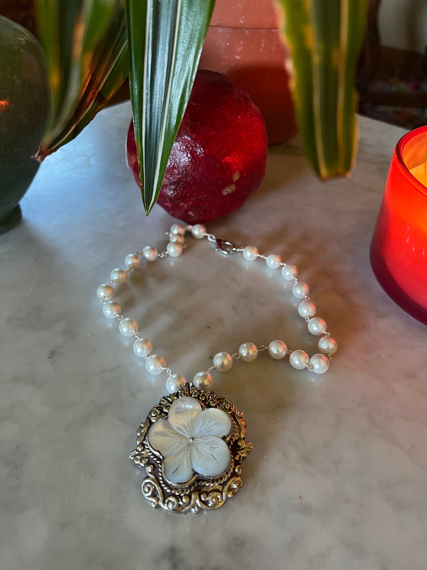 Mother of Pearl Flower 850