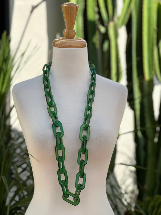 Chain Link Necklace in Emerald