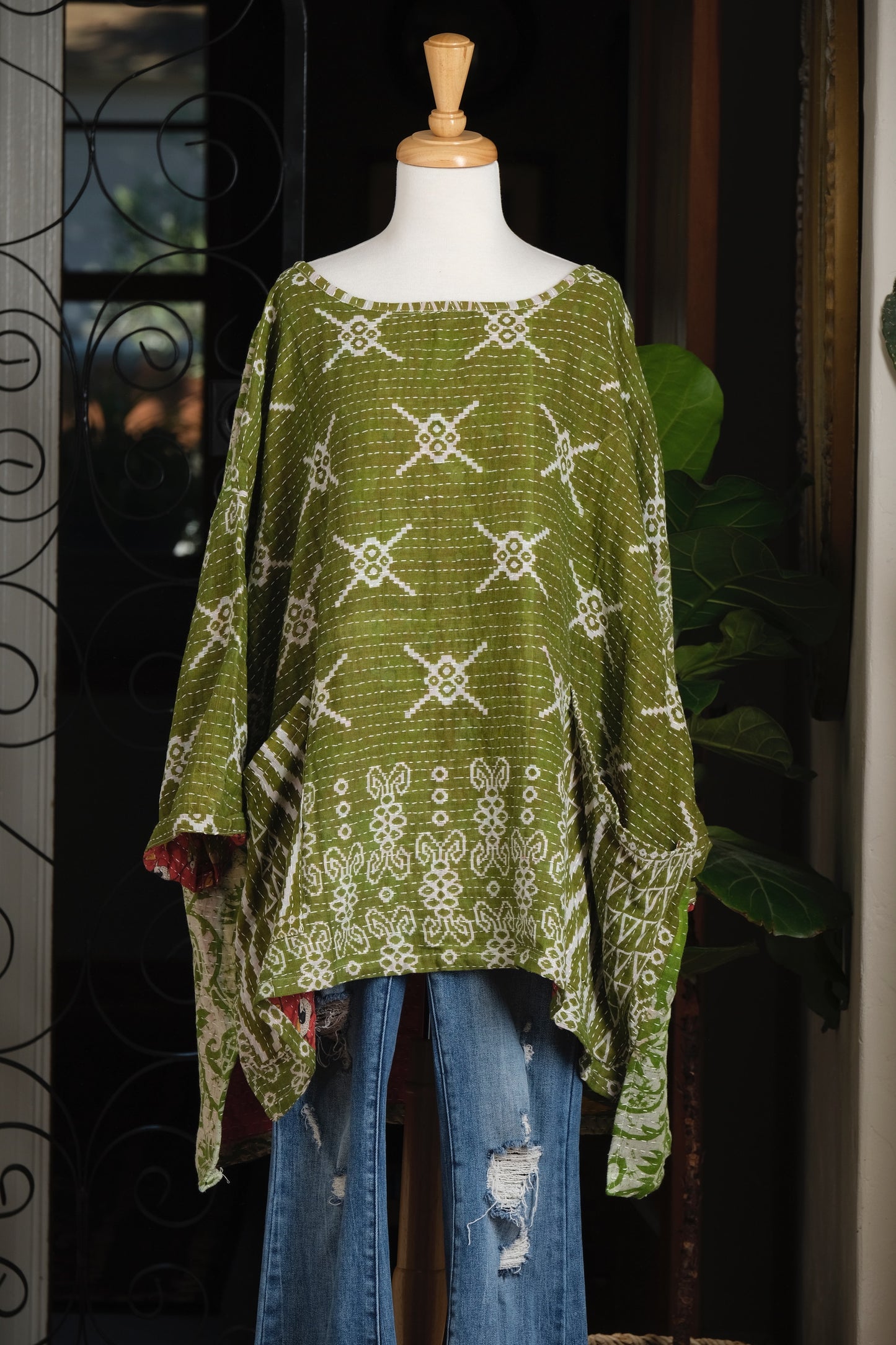 Kantha Pullover in Summer Green