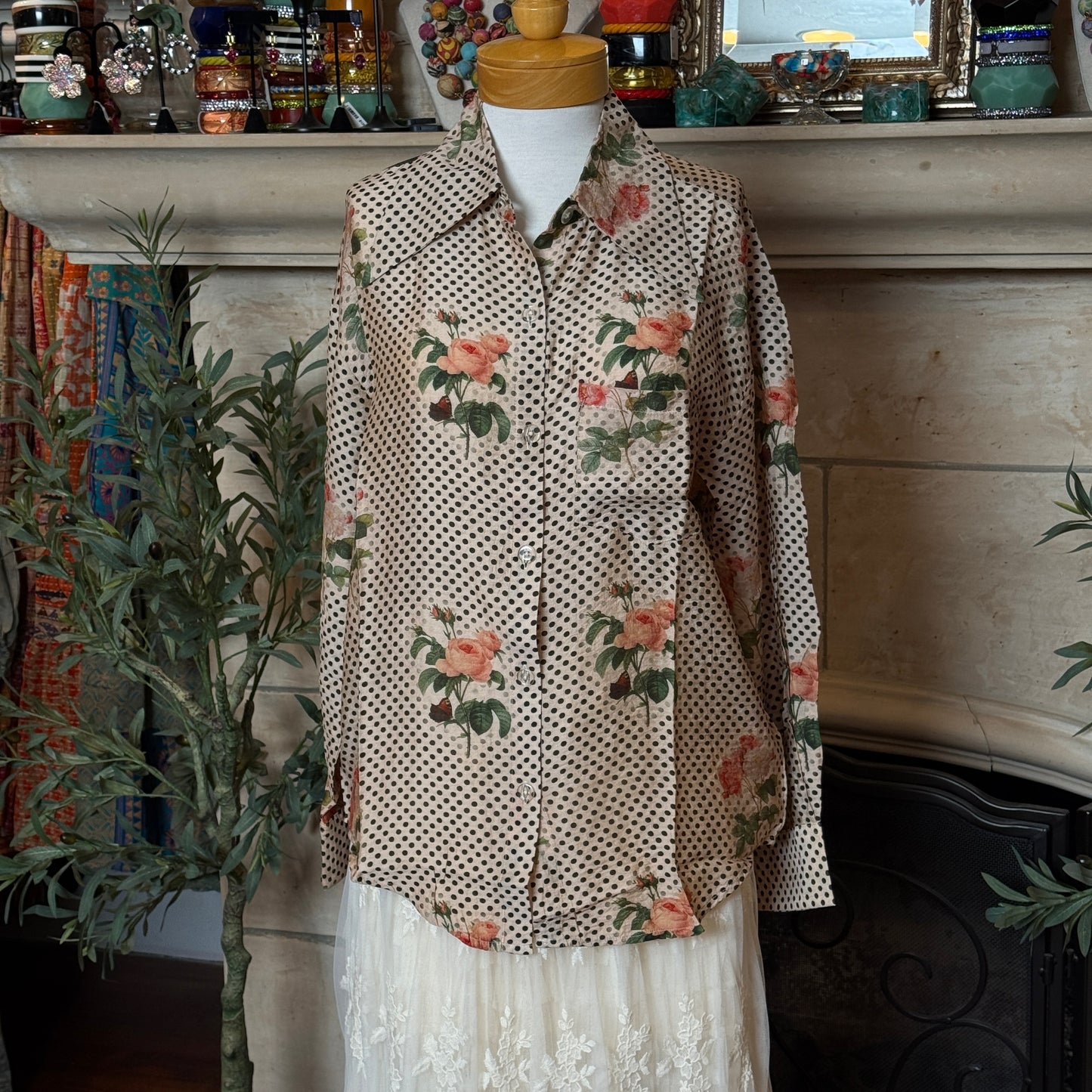 Work Shirt in Bed of Roses