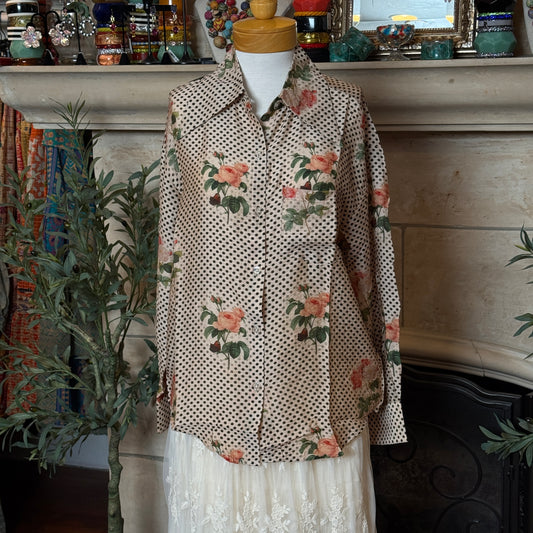 Work Shirt in Bed of Roses