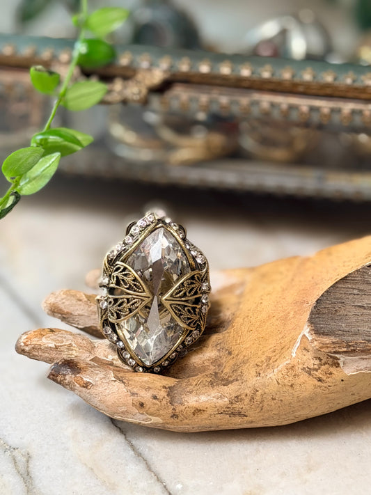 Mystic Ring in Starlight – Chateau Bel Age Boutique