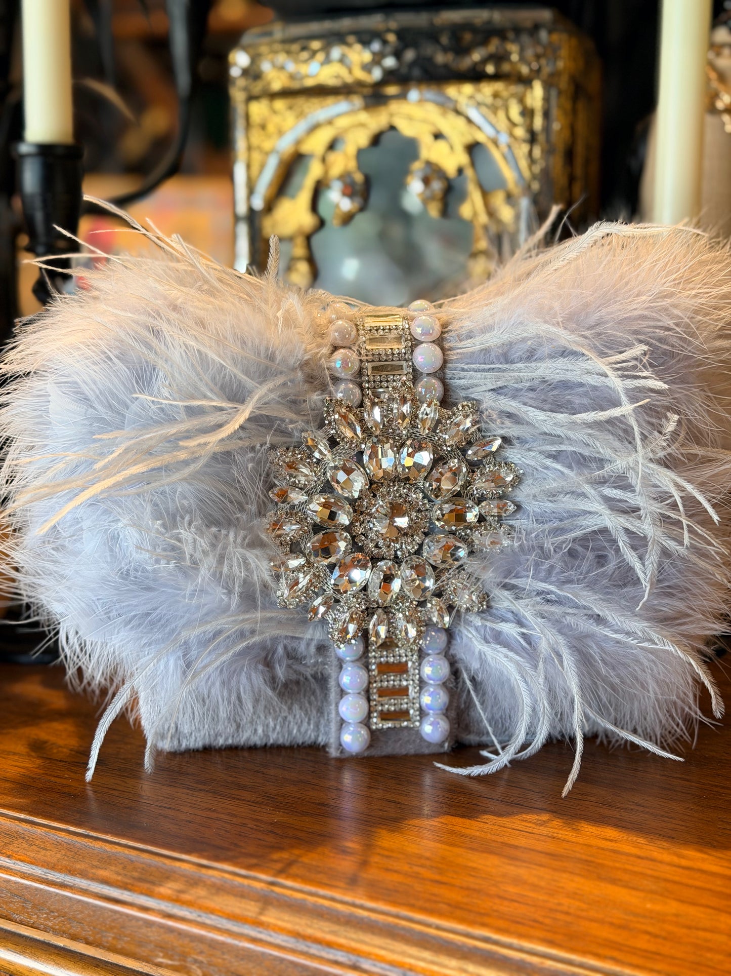 High-Wire Girl Feather Purse in Grey – Chateau Bel Age Boutique