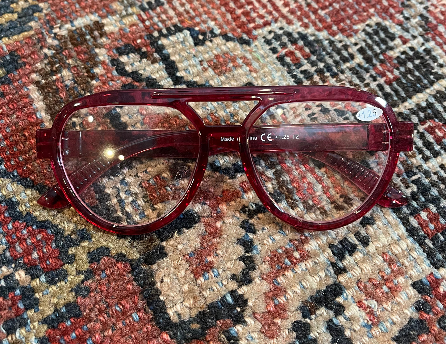 Speedy Readers in Dark Red
