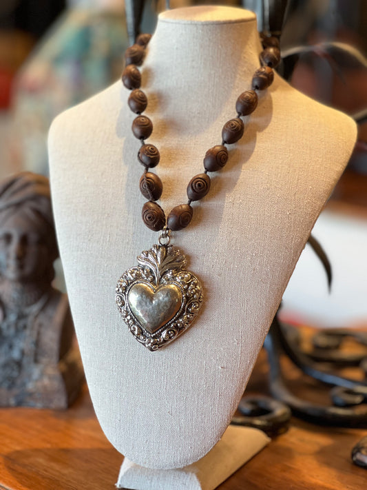 Milagro Heart in Olive Wood 1091, 1092