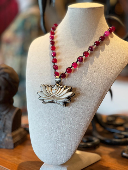 Carved Lotus 1135 with Pink Quartz
