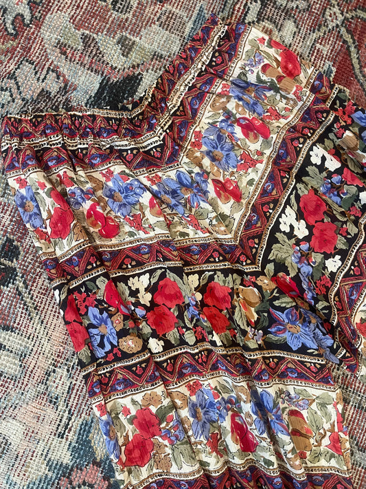 Bloomers in Red Cottage Flower