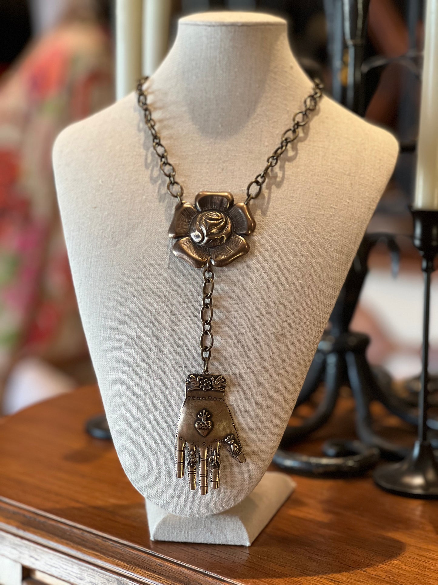 Bronze Open Hand Flower 1359