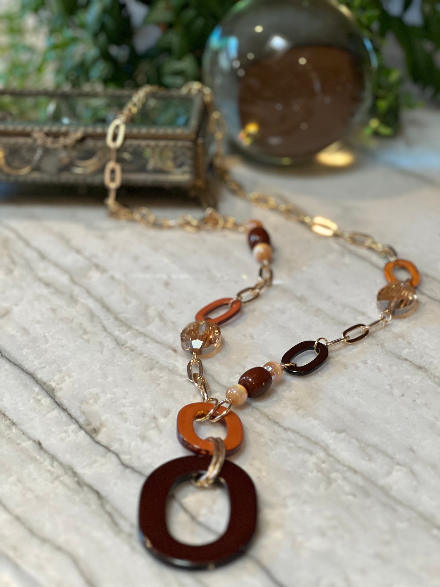 Natural Glam Pendant Necklace
