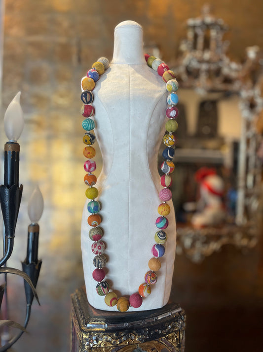 Sari Necklace in Single Long Strand