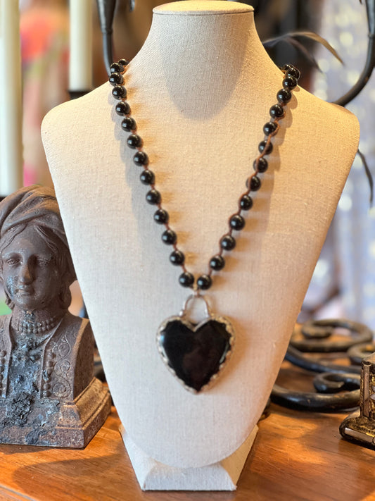 Onyx on Onyx Heart 1523